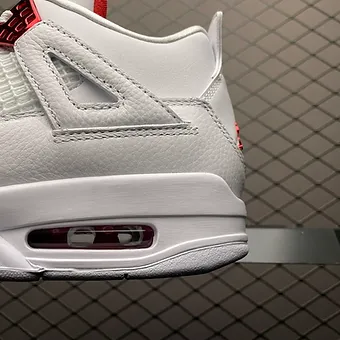 cad729_40de7d2b975246f8b81119f08882811a~mv2 Jordan 4 Metallic Red