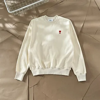 cad729_6d19e677473546f482d5d33613ad61e8~mv2 AMI de Paris soft sweater 3 colors 2