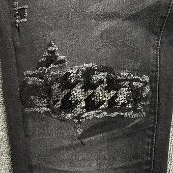 Amiri jeans standard black ripped off