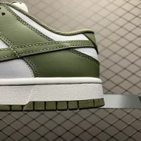 Nike Dunk Low olive green