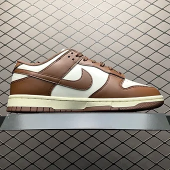 Nike dunks brown