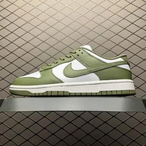 Nike Dunk Low olive green