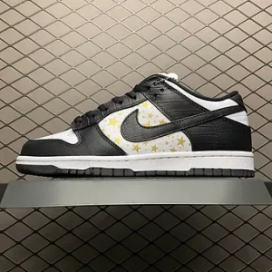 Supreme x Nike SB Dunk Low Black Stars