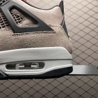 Jordan 4 Taupe haze Mocha