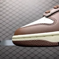 Nike dunks brown