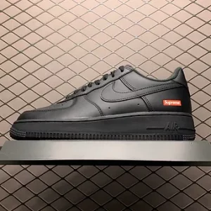 Nike Airforce 1 Supreme black