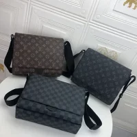 3 Version LV Bag for Men