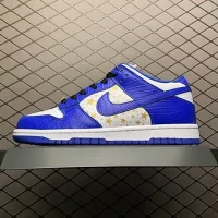 Supreme x Nike SB Dunk Low Hyper Royal