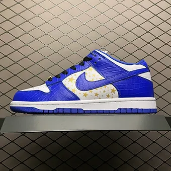 Supreme x Nike SB Dunk Low Hyper Royal