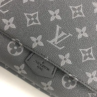 3 Version LV Bag for Men