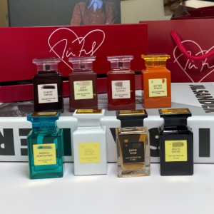 O1CN01Lar4ou1QAHTMLClC0_!!2220407171935-0-cib Tom Ford Fragrance Set 2