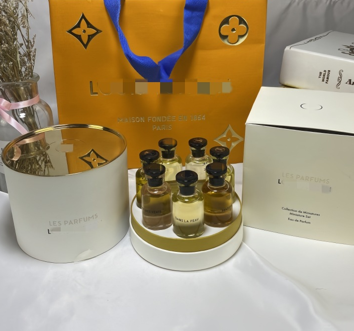 LV Fragrance Set 4