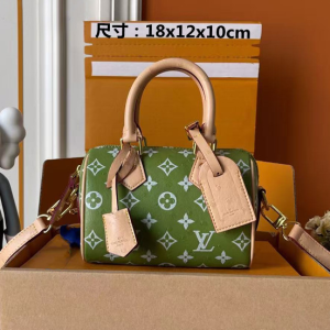 LV Bag Grass Green