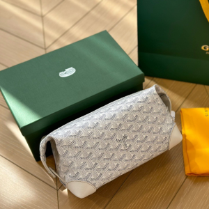 Goyard Toiletry Bag White