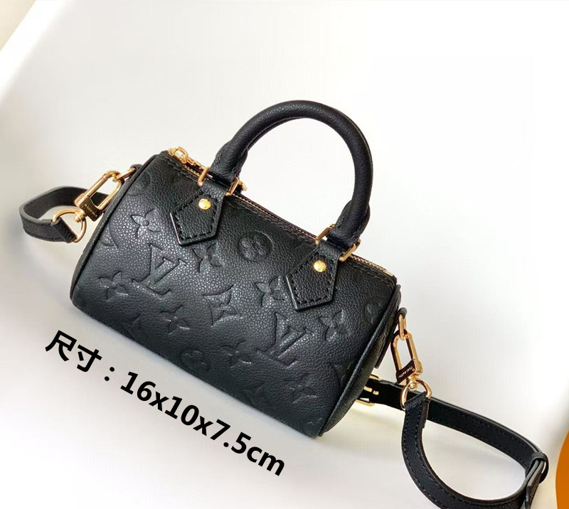 LV Bag Black Gold Details